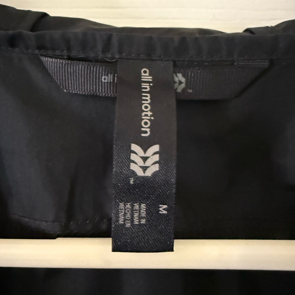 All in Motion Men's Black Windbreaker Jacket - Picture 2 of 3